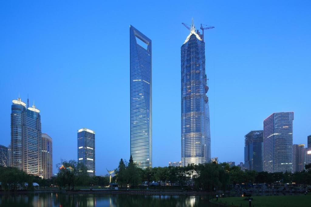 Hotel Jinjiang Minsheng Road Metro Station